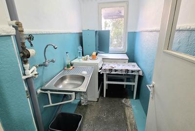 Apartament cu 2 camere semidecomandat în Viziru 1