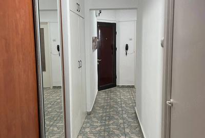 Apartament cu 3 camere decomandat în Giulești