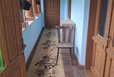 Casă cu 4 camere în Peștișani