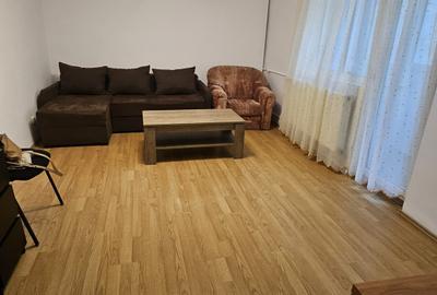 Apartament cu 2 camere decomandat în Drumul Taberei