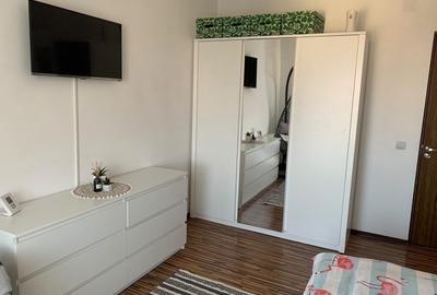 Apartament cu 3 camere semidecomandat, mobilat în Florești - 6