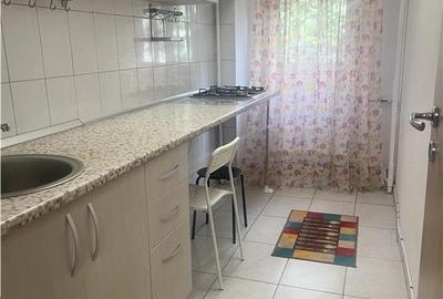 Garsonieră decomandată, mobilată în Tei - 6