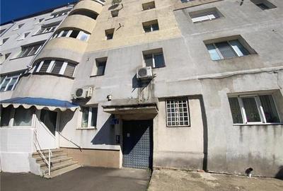Apartament cu 3 camere decomandat în Fălticeni