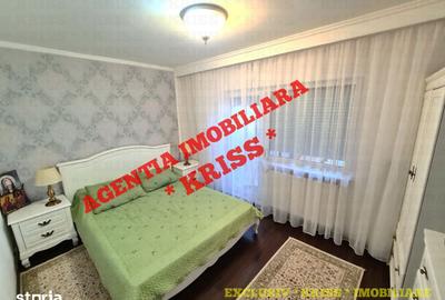 Apartament cu 4 camere decomandat în Exercițiu - 10