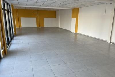 Spațiu comercial, de 50 mp, în Central - 10
