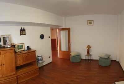 Apartament cu 4 camere decomandat, mobilat în Călărași