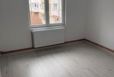 Apartament cu 2 camere decomandat în Central - 1