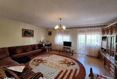 Casă cu 4 camere în Ultracentral