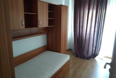 Apartament cu 3 camere decomandat, mobilat în Alexandru cel Bun - 3