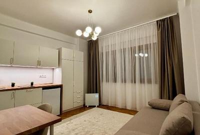 Garsonieră decomandată în Universitate