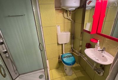 Apartament cu 2 camere în Micro 14