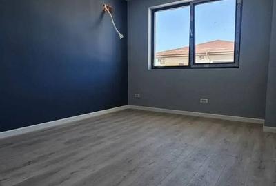 Casă cu 4 camere în Odăile