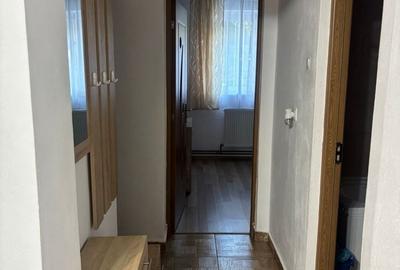Apartament cu 3 camere în Decebal
