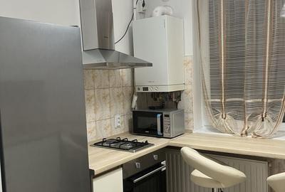 Garsonieră decomandată în Central