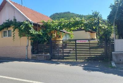 Casă cu 2 camere în Central - 1