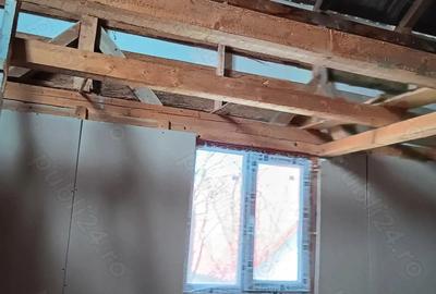 Casă cu Teren 150 Mp în Roșia Montană - 2