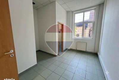 Spațiu comercial, de 38 mp, în Central