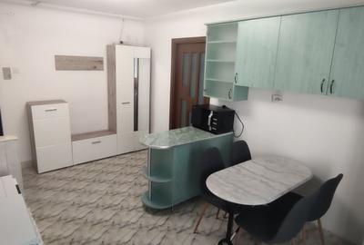 Apartament cu 3 camere semidecomandat în Grădiște - 3