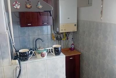 Apartament cu 4 camere decomandat în Calea Romanului - 3
