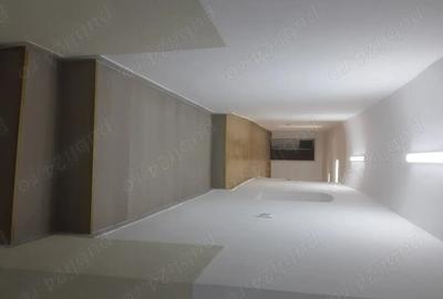 Spațiu comercial, de 70 mp, în Central - 3