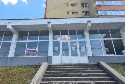 Spațiu comercial, de 285 mp, în Est