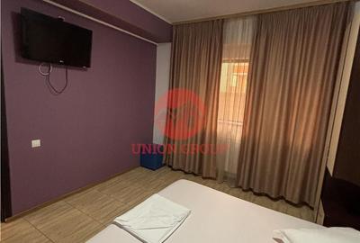Casă cu 8 camere cu Teren 200 Mp în Central