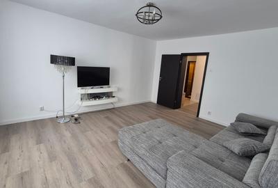 Apartament cu 3 camere decomandat în P-ța Unirii - 2