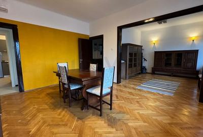 Apartament cu 4 camere decomandat în Dacia
