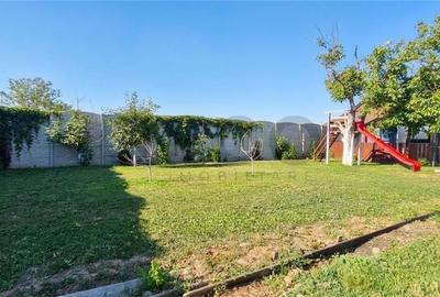 Casă cu 2 camere cu Teren 2000 Mp în Nojorid