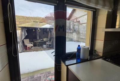 Casă cu Teren 1371 Mp în Donici - 3