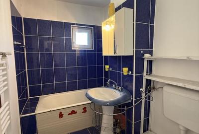 Apartament cu 2 camere decomandat în Complex Studențesc