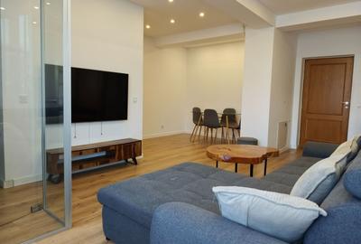 Apartament cu 2 camere, mobilat în Ghencea
