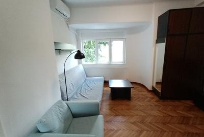 Garsonieră decomandată, mobilată în Basarab