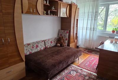 Apartament cu 3 camere decomandat, mobilat în Nord