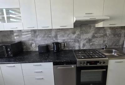 Apartament cu 2 camere decomandat în 1 Decembrie 1918