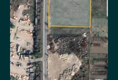 Teren de 8500 mp, în Est
