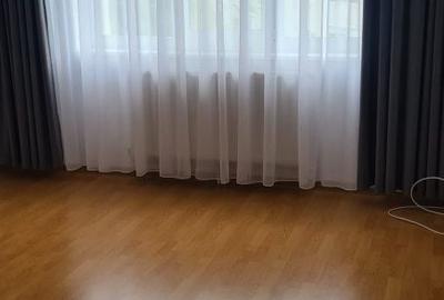Apartament cu 3 camere decomandat în Central - 3
