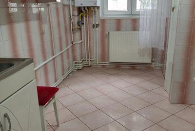Apartament cu 3 camere decomandat în Central - 1