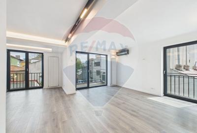 Apartament cu 4 camere semidecomandat în Banu Manta - 2