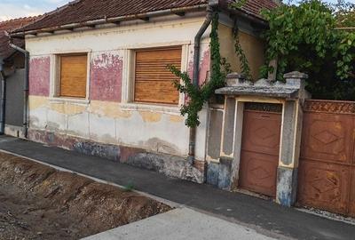 Casă cu 4 camere în Gurbediu