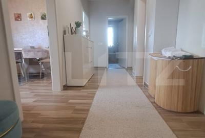 Apartament cu 3 camere decomandat, mobilat în Tractorul - 20