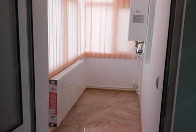 Apartament cu 3 camere decomandat în Central - 8