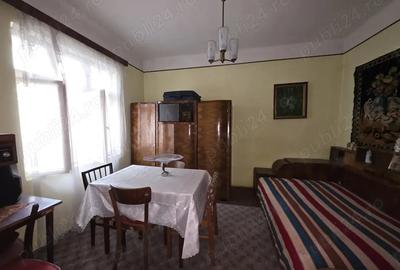 Casă cu 3 camere cu Teren 348 Mp în Central - 3