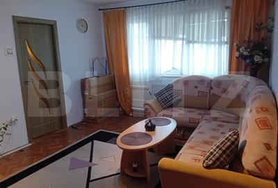 Apartament cu 3 camere semidecomandat în Spitalul Județean