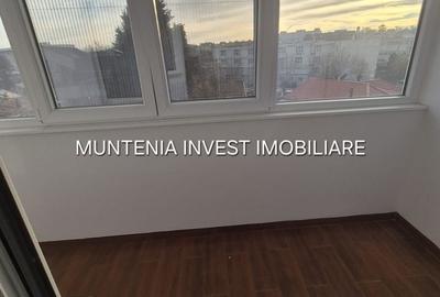 Apartament cu 3 camere decomandat în Teilor