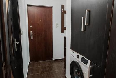 Garsonieră decomandată în Lipovei