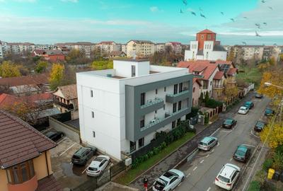 Casă cu 6 camere cu Canalizare în Girocului - 1