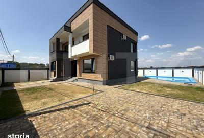 Casă cu 5 camere cu Teren 490 Mp în Sud