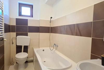 Apartament cu 3 camere decomandat în Chișoda - 8