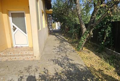Casă cu 3 camere în Târgșoru Vechi